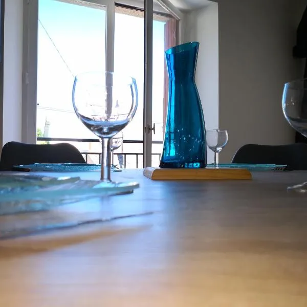 Appartement Rue Haute des Bains, hotel v destinácii Le Croisic
