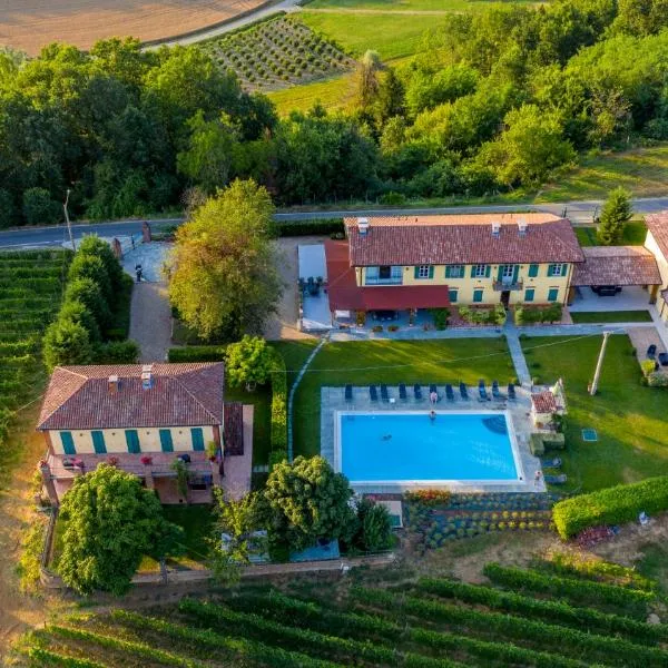 Cascina Desderi, hotel in Asti