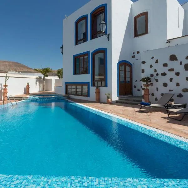 La Casona de Yaiza I Hotel Emblematico, готель у місті Яйса