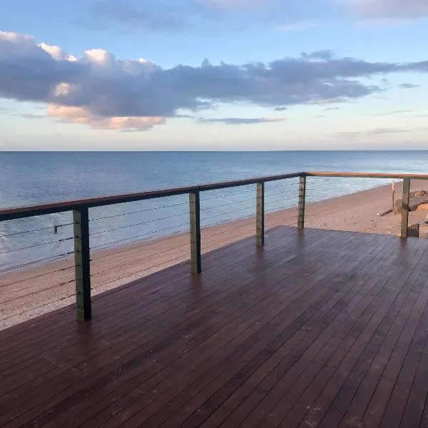 Peter's Port, hotel v destinaci Pine Point