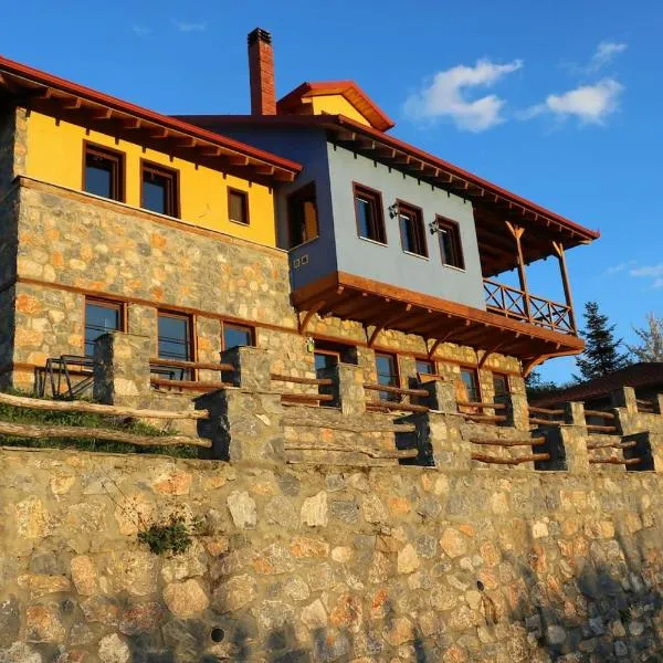 Casa Kedrova, Mountain Voras-Kaimaktsalan Edessa, hotel en Kedhróna