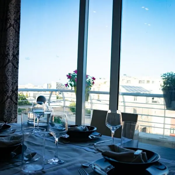 Couple's Getaway, hotel v destinaci Is-Swieqi