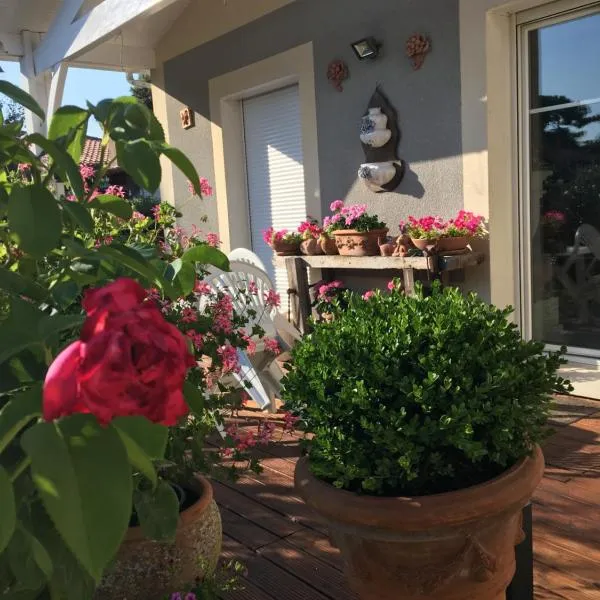 Chambres d'Hôtes d'Aliénor – hotel w mieście Soulac-sur-Mer