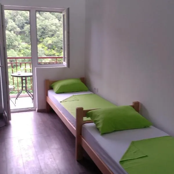 TopHoliday, hotel a Herceg-Novi