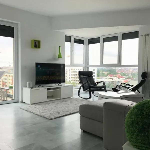 Luxury Westpark 2 Residence with Lake View, hotel in Bucharest