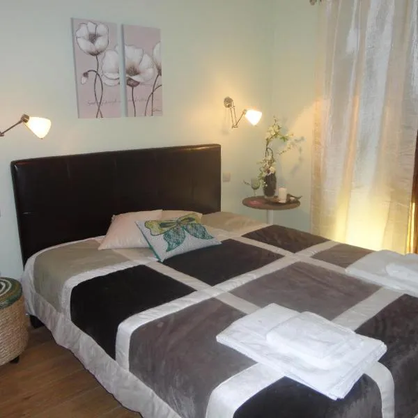 Ria Apartments โรงแรมในโอลเญา