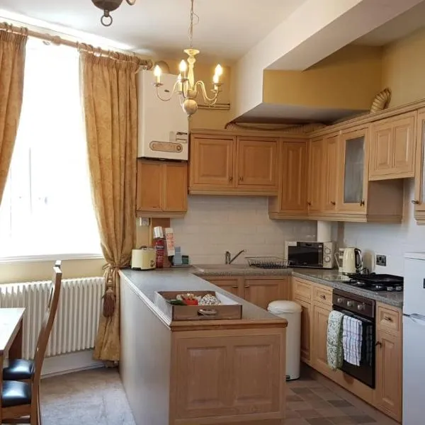 Carnegie Library: Austen Apartment 2 bedroom, hotel v destinaci Mexborough