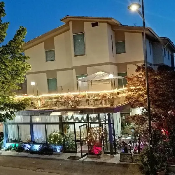 Hotel Ristorante La Casareccia, hotell sihtkohas Fiuggi