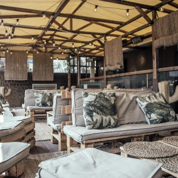カブール パーティー ホステル バルセロナ（Kabul Party Hostel Barcelona）、バルセロナのホテル