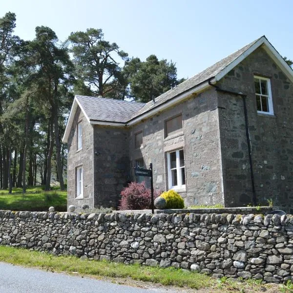 The Farmhouse B&B, hotel v destinaci Dunkeld