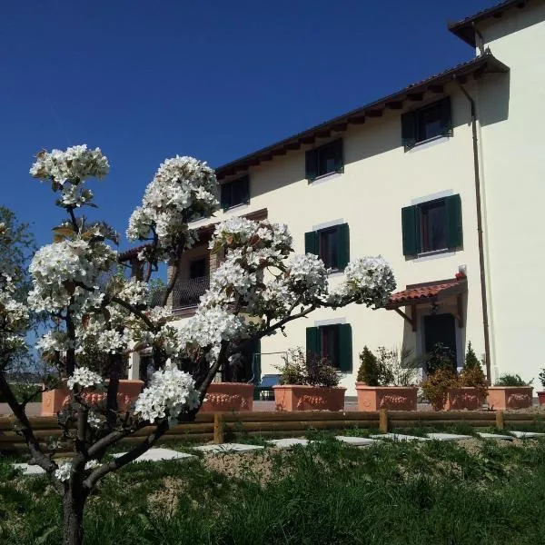 Cascina Rosa Camilla, hotel in Fresonara