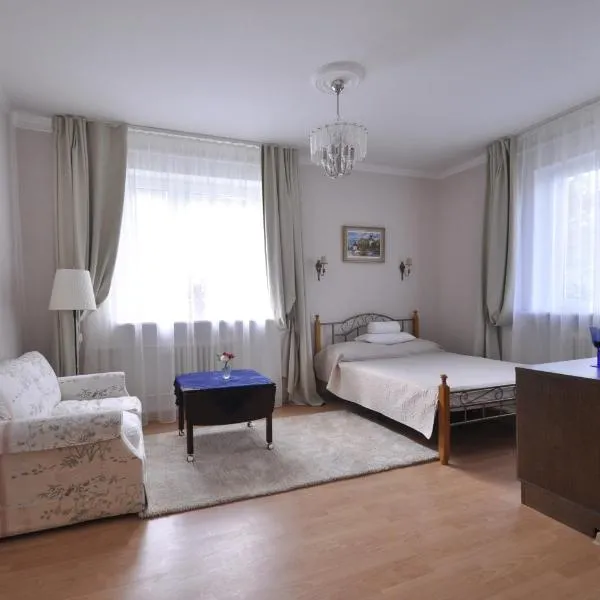Prestige Apartment, hotell i Narva