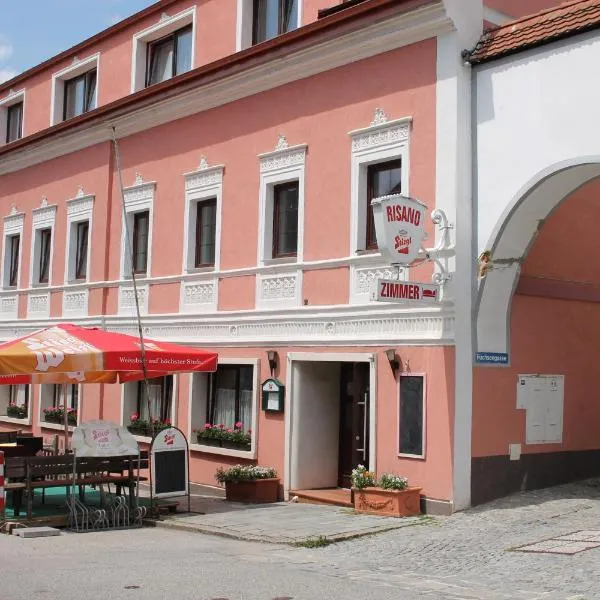 Gasthof-Cafe-Risano, hotel a Haslach an der Mühl