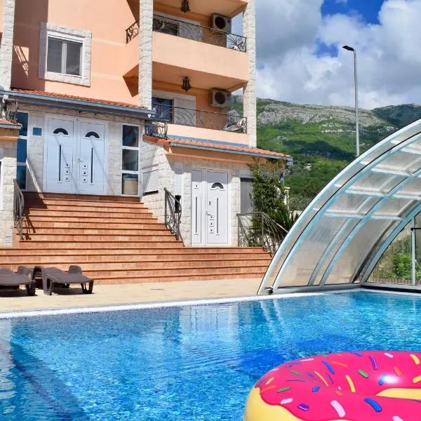 Villa Dolphin Apartments, hotel in Petrovac na Moru