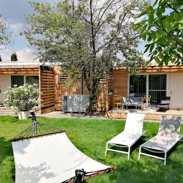 The Parcels Hotel - Adults Only, hotel v destinaci Podersdorf am See