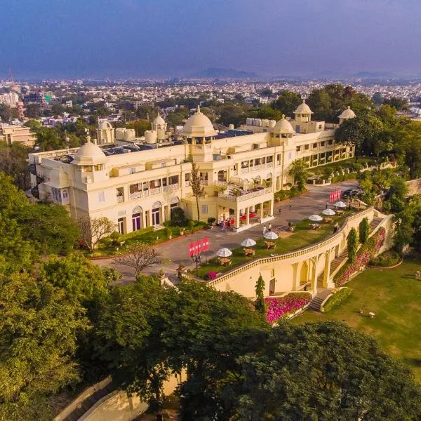 The Lalit Laxmi Vilas Palace, hotell i Dabok