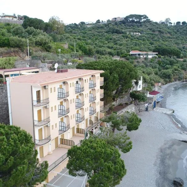 Hotel Riviera Lido, hotell i Milazzo