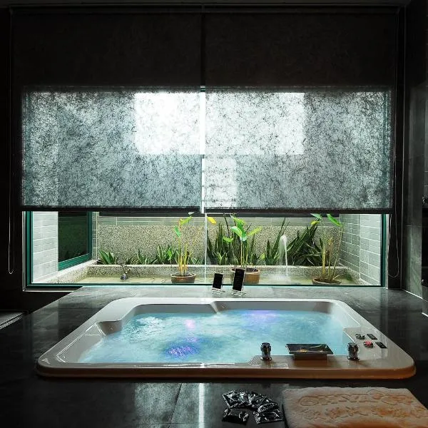 All-Ur Boutique Motel -Chia Yi Branch, hotel v destinaci Ťia-i