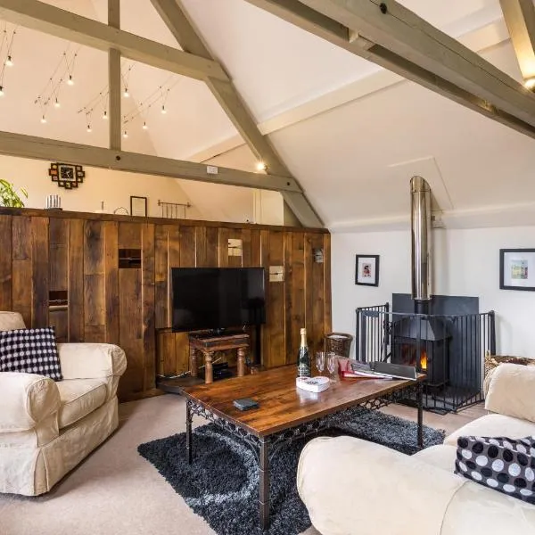 Red Doors Farm Cottages, hotel in Honiton