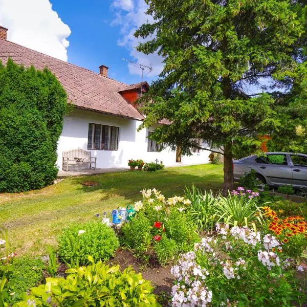 Šafářův statek Milovice, hotel di Milovice
