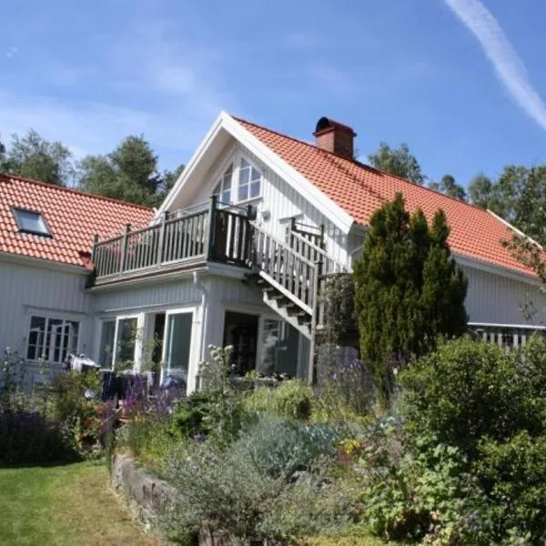 Apartment in the countryside in Tossene Hunnebostrand, hotell i Hunnebostrand