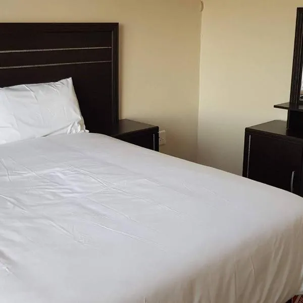 Neat Haven Self Catering, Hotel in Grahamstown