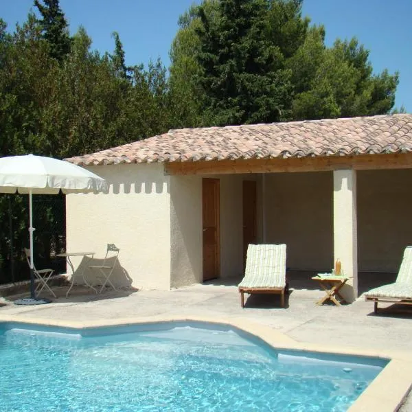 B&B L'Oustalet de Sylvie, hótel í Villeneuve-lès-Avignon