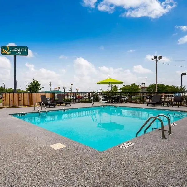 Quality Inn Cullman I-65 Exit 310, hotel v mestu Cullman