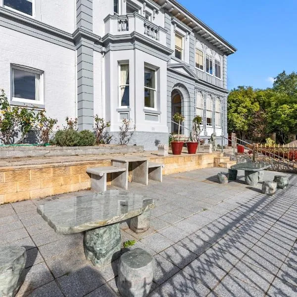 Waratah On York, viešbutis mieste Lonsestonas