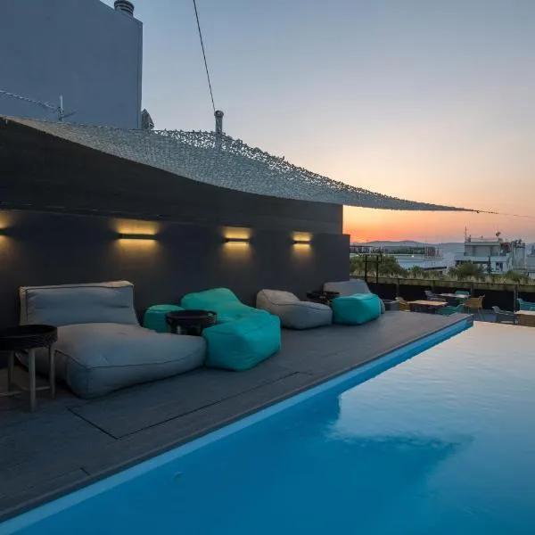 The Duke Boutique Suites, hotelli kohteessa Glyka Nera