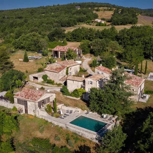 Hameau de Pichovet, hotel in Vachères