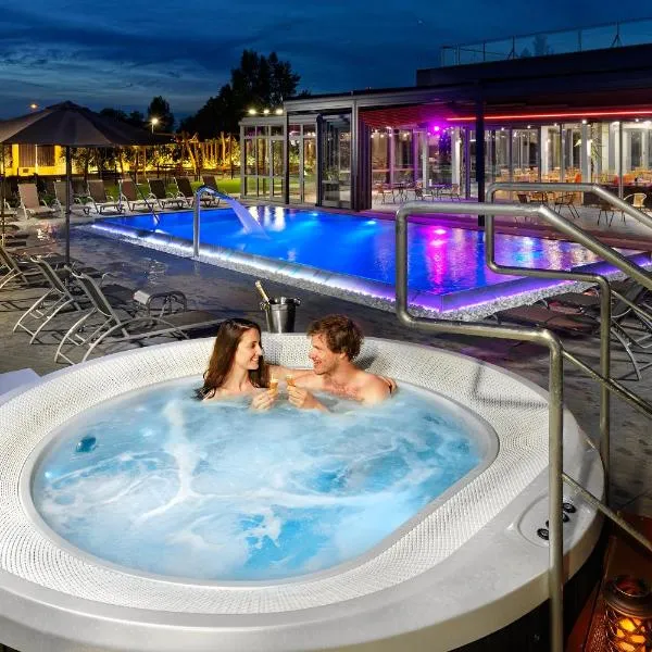 Hotel Aura Design & Garden Pool, hotel di Předboj
