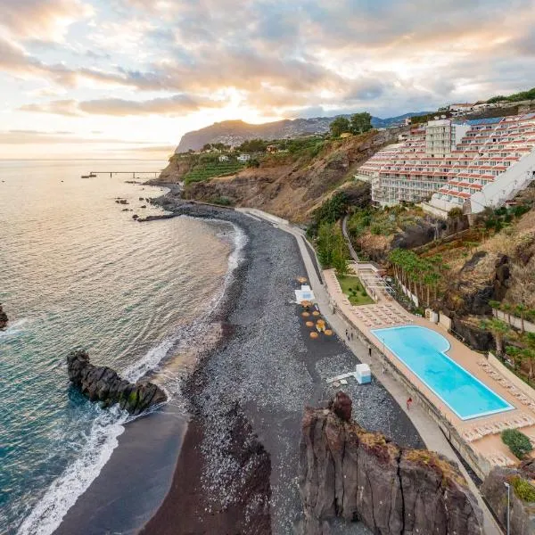 Hotel Orca Praia - Adults Only, ξενοδοχείο στη Φουνσάλ
