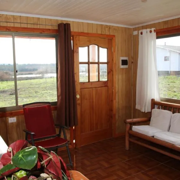 Laguna Verde Cabaña, hotel in Carahue