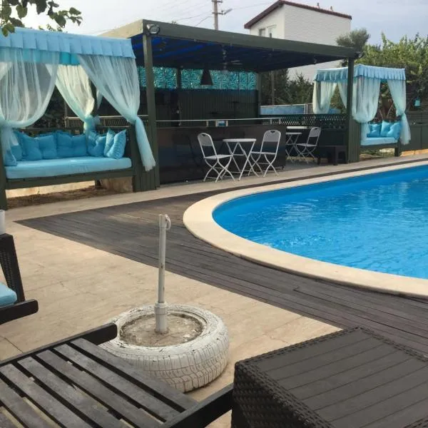 Dardanos Pension, hotell i Hamidiye