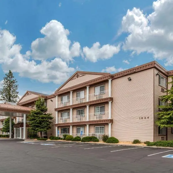 Comfort Inn Mount Shasta Area, hotel u gradu 'Weed'
