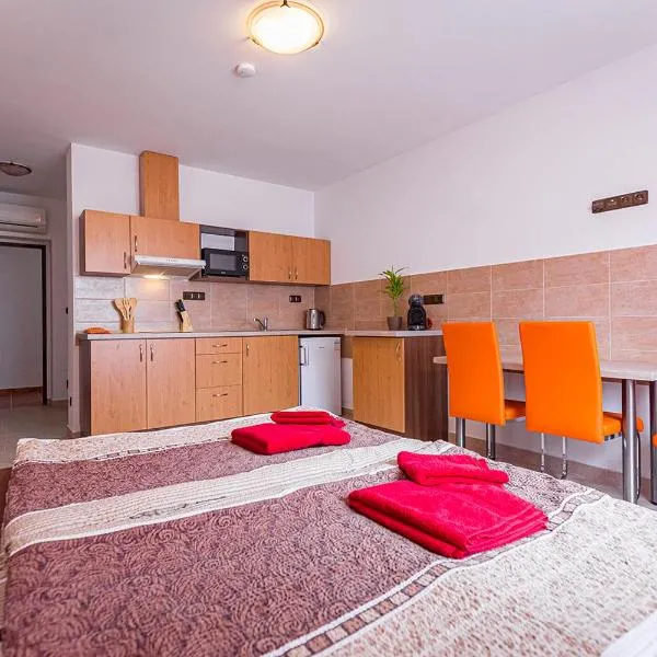 Penzion Rita, hotel em Lišov