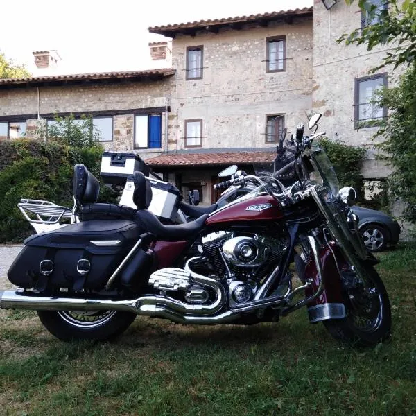 Al Rol, hotel Manzanóban