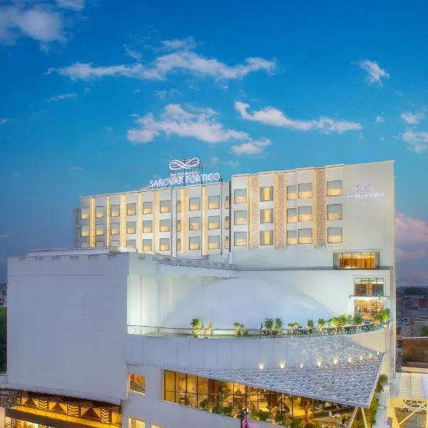 Nirvana Sarovar Portico Gorakhpur, hotel v destinaci Gorakhpur