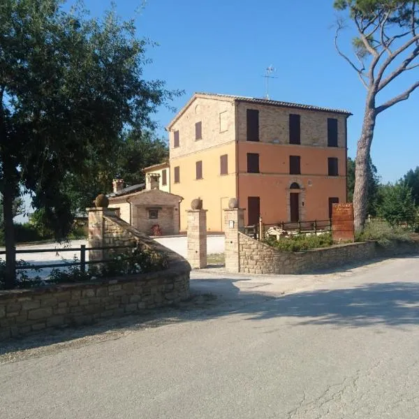 Agriturismo "Le Piagge", hotel en Montecarotto