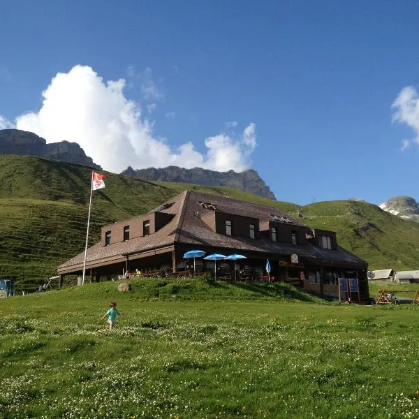 Berggasthaus Tannalp، فندق في فروت