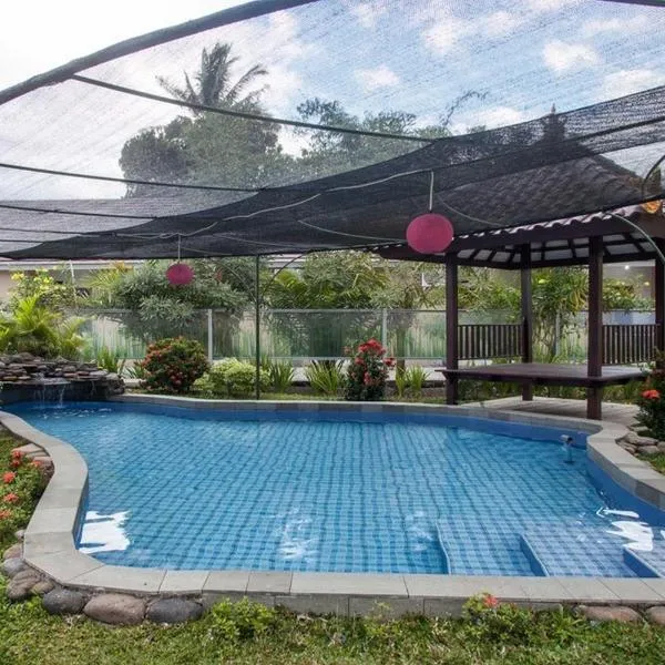 RedDoorz Syariah Plus near Banyuwangi Airport, hotel v destinaci Dadapan