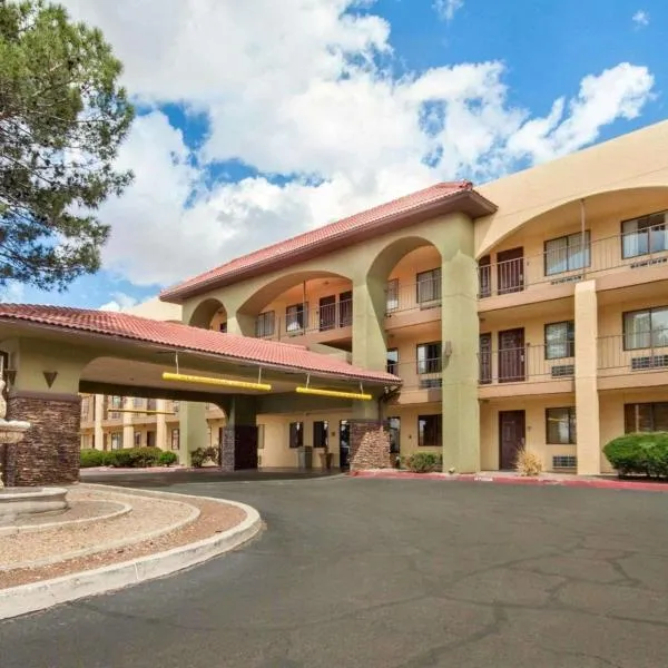 Quality Inn Airport East, hotell sihtkohas El Paso