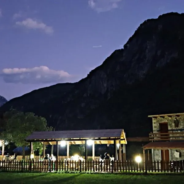 Guest House Flodisa, hotel in Theth