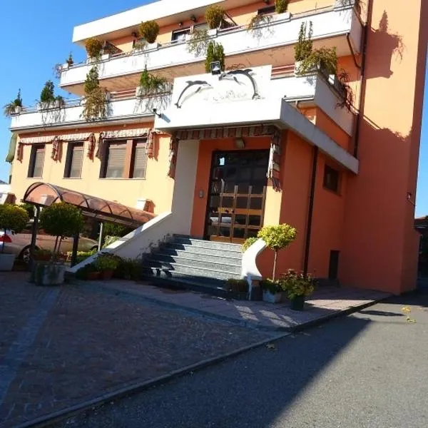 Albergo Ristorante Il Delfino, hotel in Novara