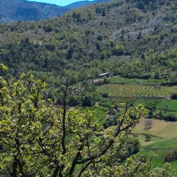 Ferme La Viste، فندق في Saint-Auban-sur-lʼOuvèze