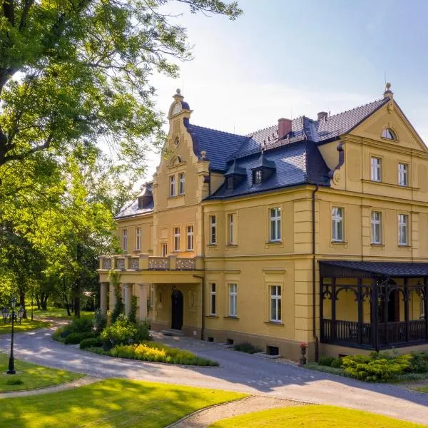 Pałac Gruszów, hotel v destinaci Svídnice