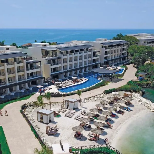 Hideaway at Royalton Negril, An Autograph Collection All-Inclusive Resort - Adults Only, hótel í Green Island