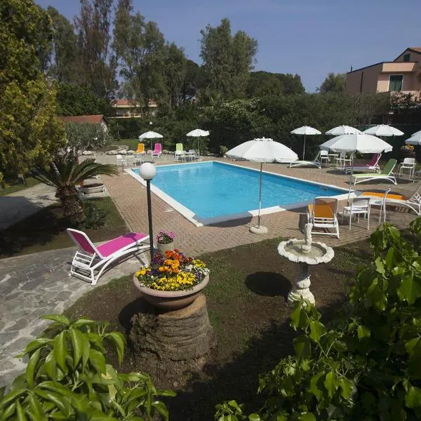 Loano Apartment Pool & Garden, hotel a Loano
