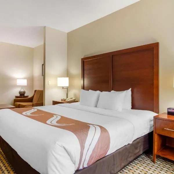 Quality Inn & Suites Decatur - Atlanta East, hotell i Pine Mountain